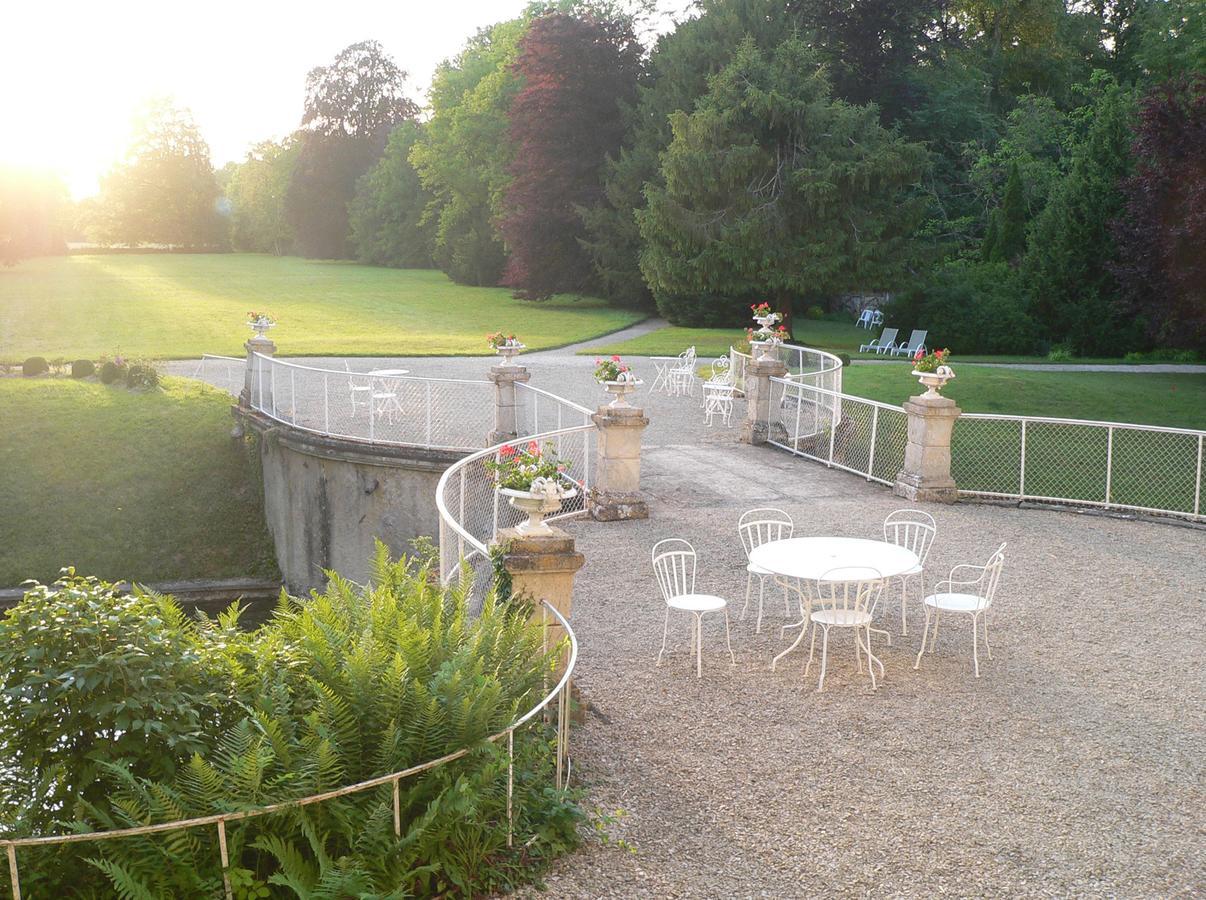 Chateau De Juvigny Hotel Exterior photo